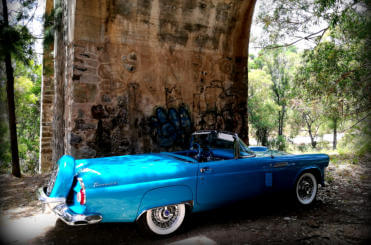 Ford antiguo para ser alquilado