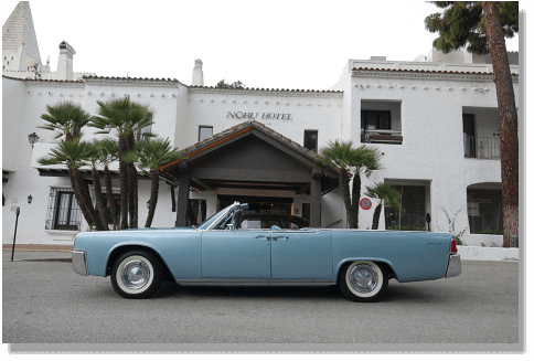 Coche clasico de lujo para bodas en Andalucia, España