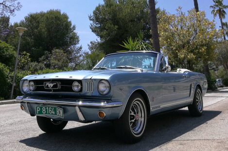 Alquiler de Ford Mustang clasico para bodas, videos musicales, fotografia, en Malaga, Benalmadena