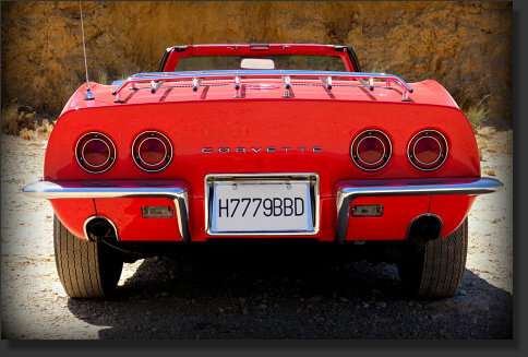 Corvette clásico para reportajes fotográficos y publicitarios