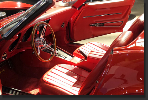 Corvette clásico para eventos en Puerto Banus, Puerto Marina