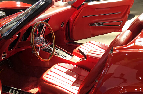 Corvette clásico para eventos en Puerto Banus, Puerto Marina